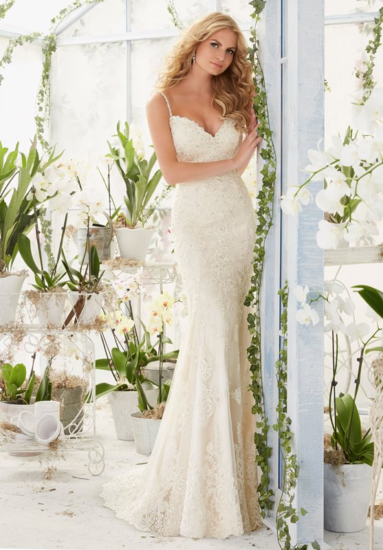 Colectie Mori Lee by AVANGARDE BRIDES