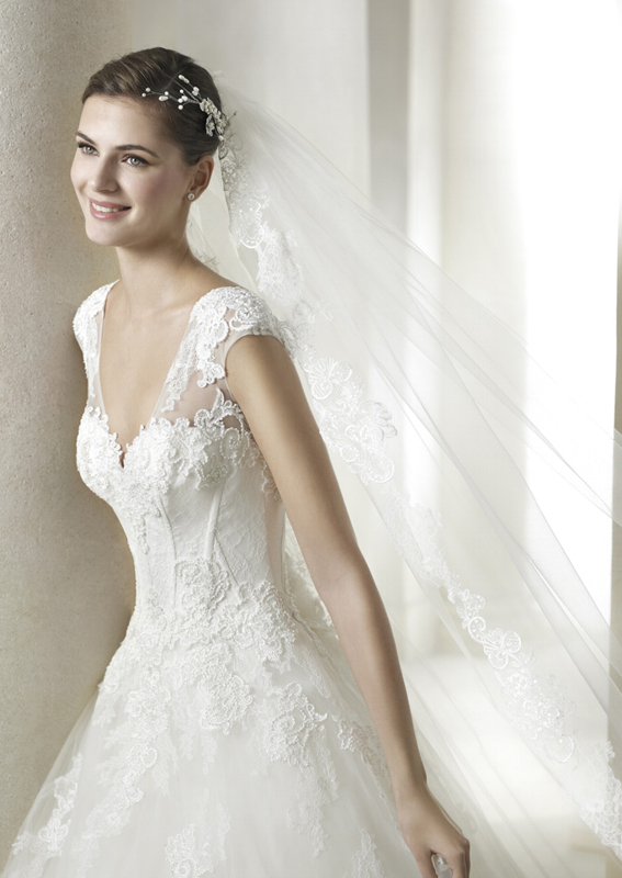 Rochie de mireasa Vera Sposa - SILUETA CORPOLENTA