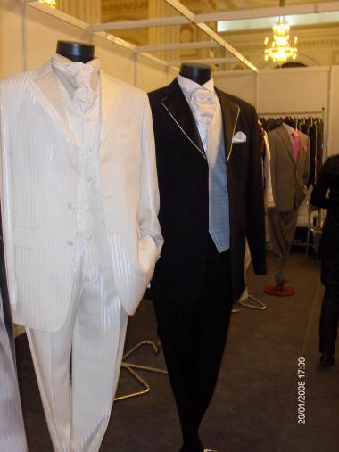 poze Costume ginere si accesorii
