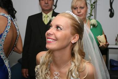 poze Coafura mirese/ machiaj mireasa