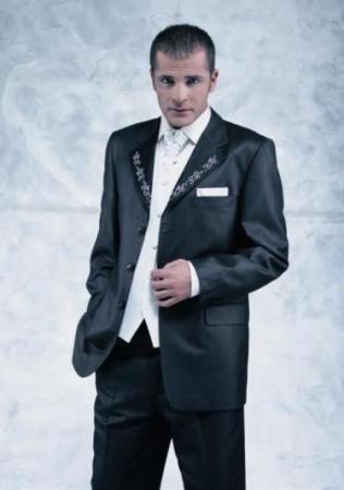 poze Costume ginere si accesorii