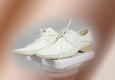 poze Costume ginere si accesorii