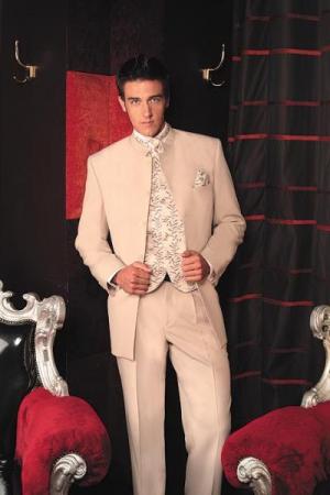 poze Costume ginere si accesorii