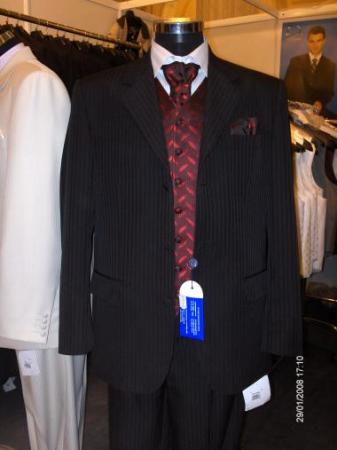 poze Costume ginere si accesorii