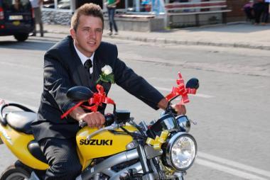 poze Costume ginere si accesorii