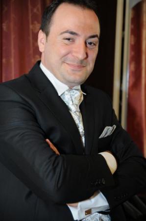 poze Costume ginere si accesorii