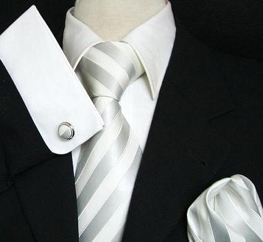 poze Costume ginere si accesorii