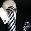 Costume ginere si accesorii