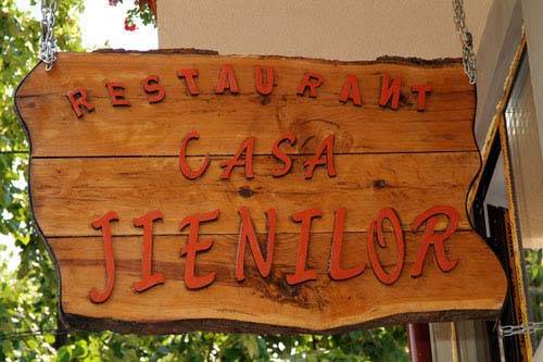Logo Casa Jienilor Logo Casa Jienilor